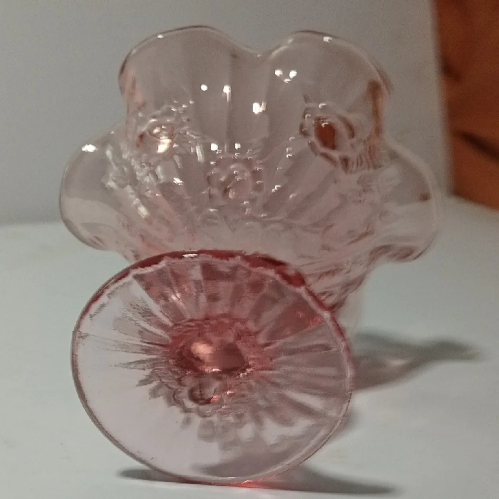 Vintage Fenton Colonial Pink Cabbage Rose Glass Heart Pedestal Bowl - Picture 7 of 8